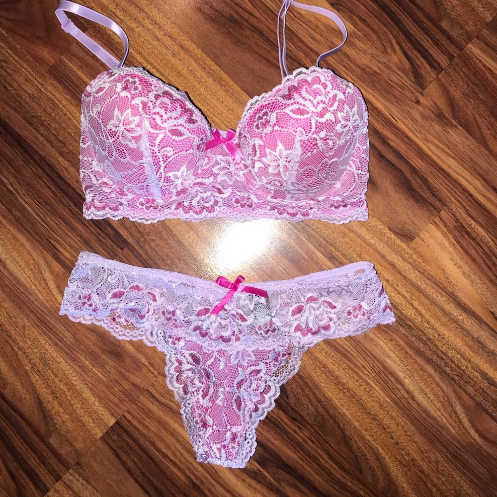 Lace Bra and Panty Set